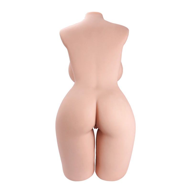Monroe: 31kgの肉付きの良い美しい女